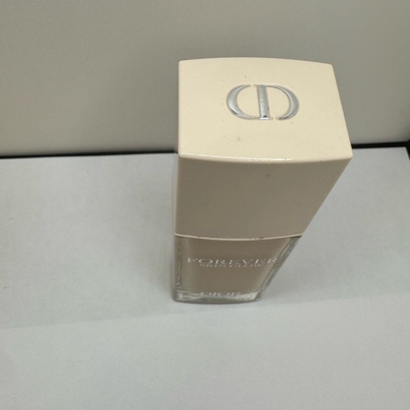 NWT Full Size Dior Forever Skin Glow Foundation Shade 0N - Picture 2 of 7